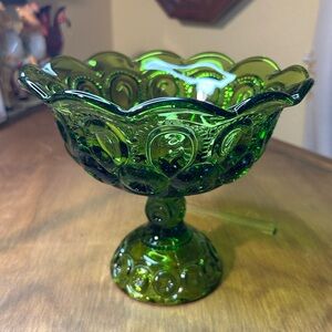 Large L.E. Smith Avocado Green Glass Moon & Stars Footed Compote w/Scallop Rim